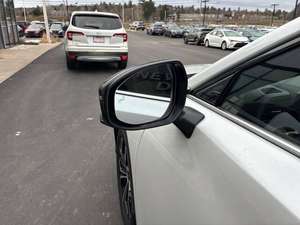 รถยนต์ Crown Signia X LE รุ่นปี 2023 เกียร์ธรรมดา พวงมาลัยซ้าย สีดำ เครื่องยนต์เทอร์โบ ภายในหุ้มหนัง  ขาย - Product Image 5