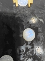 Très belle pierre de lune arc-en-ciel en vrac 14mm forme ronde pierre sculptée belle perle en vrac bijoux en pierres précieuses pour les femmes