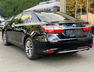 Offizieller Gebrauchtwagen 2017 Toyota Camry 35. Jubiläumsausgabe Benzin Automatik Linkslenker |   Niedriger Kilometerstand |   Weltweiter Export unter Garantie - Product Image 4