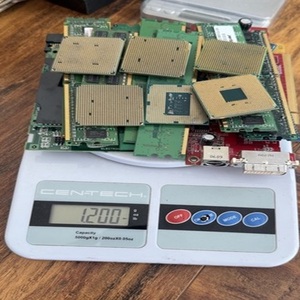 Déchets de CPU en céramique 100 % recyclables, déchets de cartes mères, déchets informatiques, PCB d'Autriche à vendre, broches de processeur en céramique mixte pour le traitement des déchets - Product Image 6