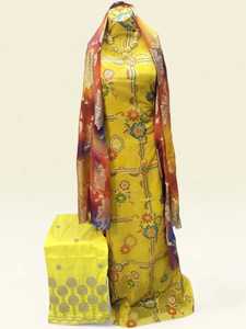 Dirac Fransawi jaune avec imprimé floral multicolore et châle à motifs dorés, tenue de luxe pour mariage somalien - Product Image 1