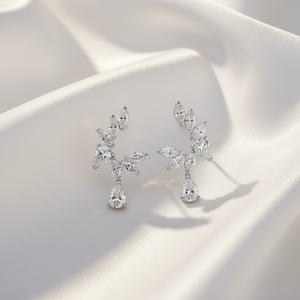 ต่างหูมอสซาไนต์เงินแท้ 925 รูปทรงหยดน้ำและทรงมาร์คีส์ ดีไซน์กิ่งไม้ประดับเพชรกลีบดอกไม้ เหมาะสำหรับงานแต่งงาน งานปาร์ตี้ ทันสมัย สวยหรู - Product Image 1