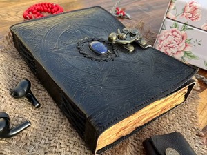 วารสารหนังดาวห้าแฉกสีดำทำด้วยมือแนววินเทจสำหรับผู้ชายและผู้หญิงการเย็บเกลียวด้ายผูกกระดาษเปล่าที่มีฝาปิดโลหะ - Product Image 5