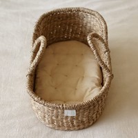 Nouvelle poupée en jonc de mer au design élégant panier en peluche douce tissée unique paniers de moïse pour poupées bébé
