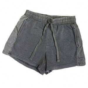 Pantalones cortos OEM personalizados de estilo callejero para hombre, pantalones cortos 100% de algodón de felpa francesa, transpirables, de peso pesado, con dobladillo crudo, aspecto desgastado al sol - Product Image 3