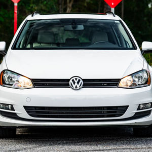 Volkswagen <span class=keywords><strong>Golf</strong></span> SportWagen SE <span class=keywords><strong>TDI</strong></span> 2015 d'occasion en bon état, sans réserve, moteur Turbodiesel, modèle à durée de vie limitée d'un an, non modifié - Product Image 1