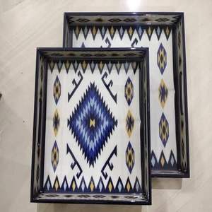 Plateau Meena exquis, artisanal, décoratif indien, en bois d'acacia écologique, luxueux, coloré, parfait pour servir à la maison - Product Image 5