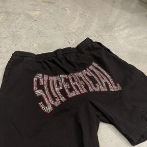 Y2K Inspiré Strass Shorts Sparkly Design Fashion Fit Disponible pour l'achat en vrac maintenant - Product Image 3