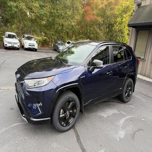 BONNE AFFAIRE Toyota <span class=keywords><strong>RAV4</strong></span> XSE <span class=keywords><strong>AWD</strong></span> 4 portes SUV <span class=keywords><strong>2019</strong></span>, transmission automatique, 6 cylindres, sièges en cuir - Product Image 1