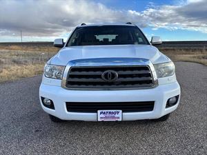 Sequoia SR5 SUV Usada del 2012 con Neumáticos R20, Volante a la Izquierda, Interior Oscuro, Asientos de Cuero - Product Image 3