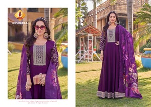 Ensemble Kurti et Dupatta traditionnel en viscose pure et soie Vichitra avec broderie et imprimé feuille d'or, prêt-à-porter pour mariage, style Maruti, très demandé - Product Image 4