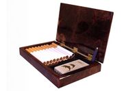 Étui à cigarettes classique en bois poli, à couvercle rabattable, fait main, avec design personnalisé et logo sur mesure