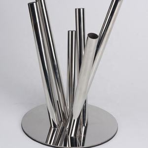 Florero Minimalista de Tubo Metálico con Acabado Pulido para Decoración Floral en Interiores de Hogar, Oficina, Hotel, Eventos y Mesas - Product Image 4