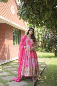 Robe Anarkali en satin de soie fantaisie pour femmes FABZONE L40, tenue traditionnelle indienne pour occasions spéciales - Product Image 2