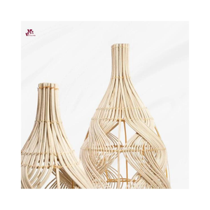 Candelabro de Interior de estilo europeo antiguo, cubierta de pantalla de bambú de ratán minimalista, diseño Industrial de Viet Mailan - Product Image 3