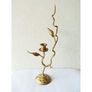 Bougeoir en bronze doré rétro européen, élégant, à trois bras, chandelier en fonte, support à bougies pour table à manger, décoration de fête - Product Image 3