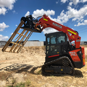 Chargeuse compacte SVL75-2 Kubota 74 HP d'occasion à prix réduit avec godet 68 HD à vendre - Product Image 2