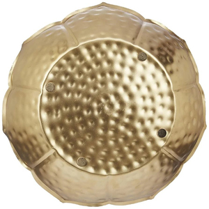 Decoraciones navideñas y de Diwali Portavelas de metal grande con forma de cuenco dorado con diseño martillado Portavelas Urli - Product Image 2