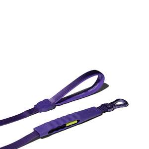 Laisse en nylon ultra-légère Violet Airleash à motif uni avec fonction d'absorption des chocs - Product Image 1