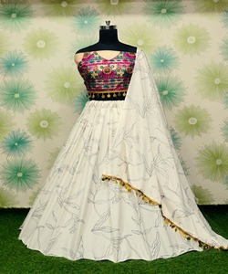 Atractivo lehenga choli con dupatta Georgette Secuencia de bordado TRABAJO ROPA DE BODA precio al por mayor Ropa Étnica Surat - Product Image 5