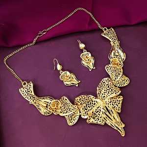 Fabricante indio mayorista de joyería de moda étnica chapada en oro gargantilla collar de novia pendientes colgantes conjunto de joyería para mujer - Product Image 3