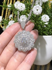 จี้เพชรโมอิสสีขาวตัดอย่างงดงามเครื่องประดับฮิปฮอปที่ยอดเยี่ยมพร้อมของขวัญที่มีเสน่ห์ตามต้องการสำหรับเธอ - Product Image 6