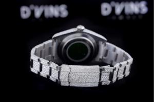 Montre-bracelet unisexe Hip Hop Fashion, diamant Moissanite, clarté VVS, mouvement à quartz, bracelet en cuir or jaune, bijoux en verre artisanal - Product Image 4