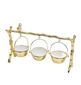 Support en aluminium décoratif de luxe au design moderne avec bol suspendu fantaisie en PE pour la maison et les hôtels - Product Image 1