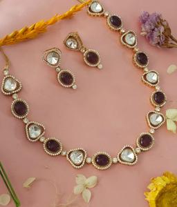 Conjunto de Collar y Aretes con Piedras Chapadas en Oro de la Mejor Calidad, Estilo Moderno, Colección para Bodas, para Mujer - Product Image 3