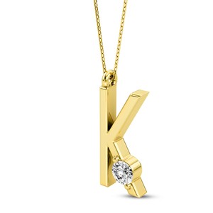 Colgante Personalizado con Letra Mayúscula y Diamante Cultivado en Laboratorio VVS VS EF en Plata de Ley 925 con Acabado en Oro, Alfabeto Minimalista - Product Image 5