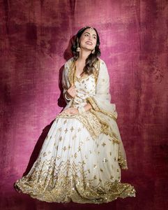 Readymade tradicional étnico indio paquistaní Kurti & Dupatta Set, Georgette con bordado de lentejuelas trabajo completo costura fiesta - Product Image 3