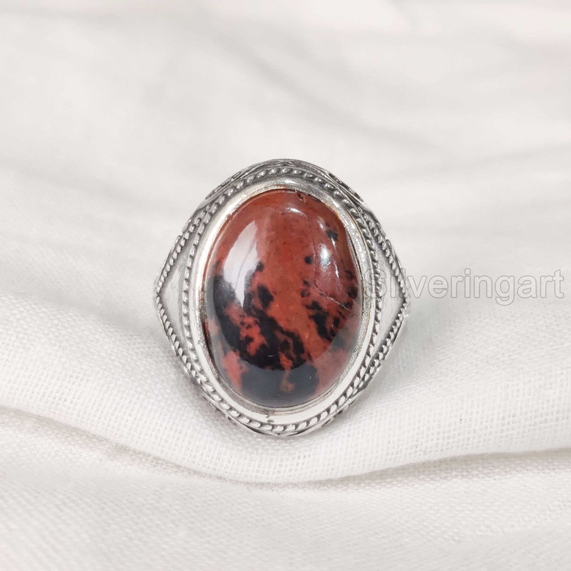 สีน้ำตาล