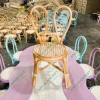 Chaises pour enfants en rotin ludiques, chaises en rotin éco-luxe pour enfants-confortables, durables et parfaites pour toute salle de jeux