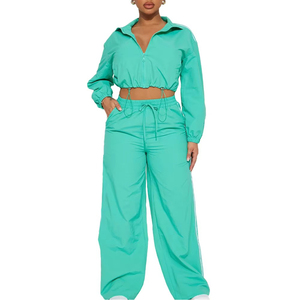 เซ็ตเสื้อสเวตเตอร์2ชิ้นสำหรับผู้หญิงเสื้อครอปกันลมเสื้อแบบมีซิปครึ่งโลโก้ออกแบบได้ตามต้องการ - Product Image 1