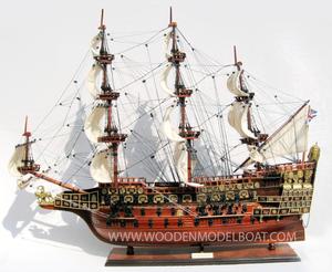 SOVEREIGN OF THE SEAS Maqueta de Barco de Madera Personalizada para Mesa de Centro de VIETNAM GIA NHIEN CO.LTD Pintada y Duradera - Product Image 6