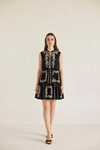 Robe sans manches à volants douce et écologique pour femmes, longueur genou, bleu, tunique en coton brodée, col en V, détail à glands, style bohème, été - Product Image 2