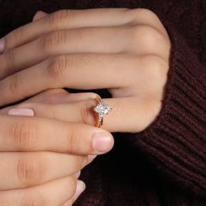 VVS Moissanite Diamond 925 plata esterlina 18K chapado en oro blanco solitario compromiso anillo de bodas joyería de moda para - Product Image 1