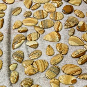 Cuadro natural Jaspe Palma Piedra Cristal verde Ágata Cuarzo tallado Guijarro Piedra preciosa curativa Cuarzo verde orgánico - Product Image 2