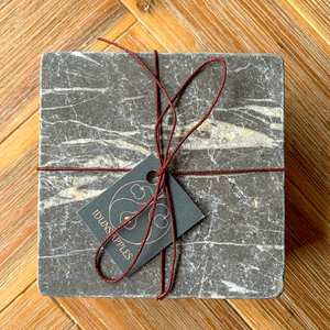 Ensemble de dessous-de-verre en marbre gris, élégants dessous-de-verre en pierre faits à la main, accessoires de table basse de luxe, décoration d'intérieur - Product Image 1