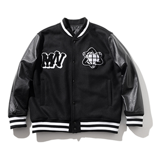 แจ็กเก็ตขนสัตว์แกะแท้สไตล์วินเทจแบบ2025ปักลายด้วยผ้ากำมะหยี่ลายตัวอักษรสำหรับฤดูหนาว - Product Image 1