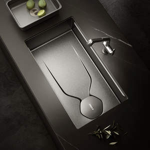 Fregadero de Cocina HIGOLD LS1.O PRO de 30 Pulgadas, Hecho a Mano en Acero Inoxidable, de un Solo Tazón, con Almohadilla Amortiguadora de Sonido y Revestimiento Anticondensación - Product Image 1