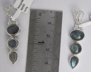 Pendentif Shah Gems fait main en argent sterling 925 pour femme, avec labradorite naturelle sertie clos, en or rose, numéro de breloque - Product Image 1