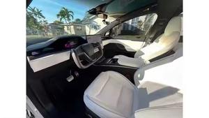 2024 Tesla Model X Plaid AWD véhicule électrique d'occasion boîte de vitesses automatique sièges en cuir intérieur sombre toit ouvrant panoramique gauche - Product Image 3