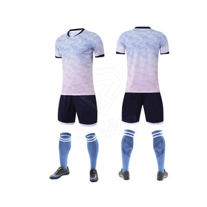 Maillot de football 100 % polyester respirant à séchage rapide, haute qualité, prix usine, style haut de gamme, ensembles d'uniformes de club personnalisables - Product Image 1