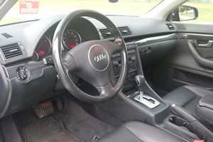 Audi A4 1.8T Avant Quattro 2004 USADO con Volante a la Izquierda/Derecha - Product Image 2