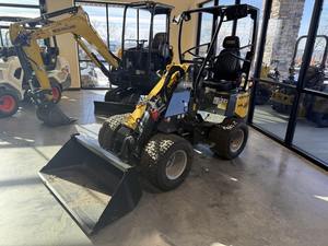 Meilleures ventes 2024 ML12 Chargeuse-pelleteuse sur pneus Moteur Kubota Pompe hydraulique Eaton Cylindre hydraulique Roulement Garantie 1 an Haute performance - Product Image 6