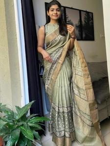 Vêtements traditionnels indiens et pakistanais élégants Sarees imprimés pour femmes - Product Image 4