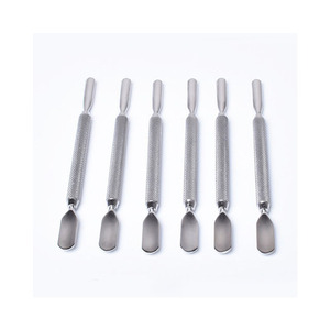Outils de manucure pour le soin des ongles Fonction du poussoir à cuticules Poussoir à cuticules en métal en acier inoxydable durable de qualité professionnelle - Product Image 3