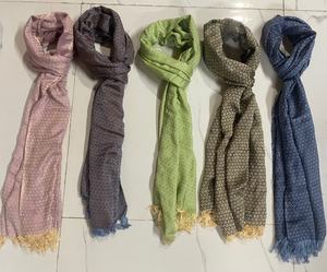 Écharpe de mode toutes saisons super confortable pour hommes et femmes Nouveau style tendance d'Inde-Écharpes et châles traditionnels - Product Image 1