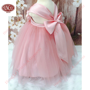 Vestido floral de manga corta con mangas abullonadas y cuello redondo para niñas, vestido de fiesta en capas hasta la rodilla con lazos grandes, nudo de corbata en la espalda, suministro ODM - Product Image 4